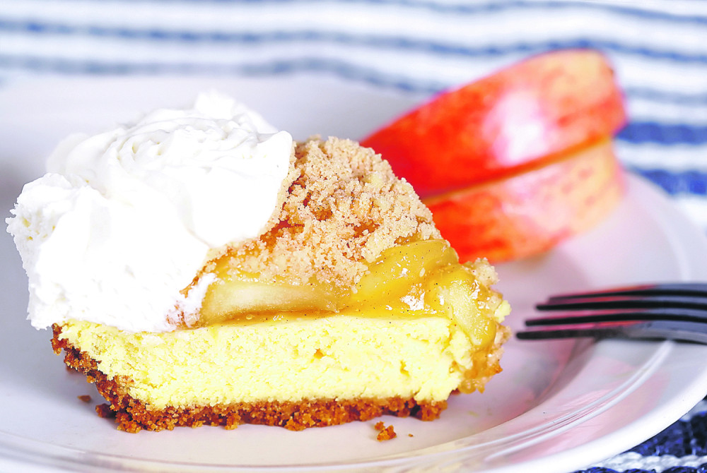 Čiz kejk sa jabukama