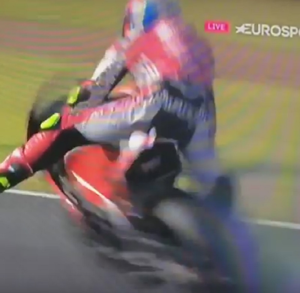 UZNEMIRUJUĆI VIDEO~Najteži pad u istoriji motociklizma (VIDEO)