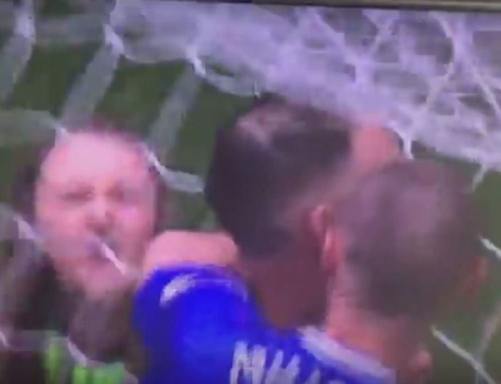 Ova sakupljačica lopti je veće muško od vas (VIDEO)