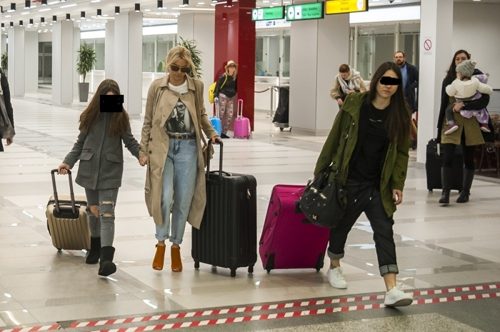 Nata pobegla sa ćerkom u Pariz