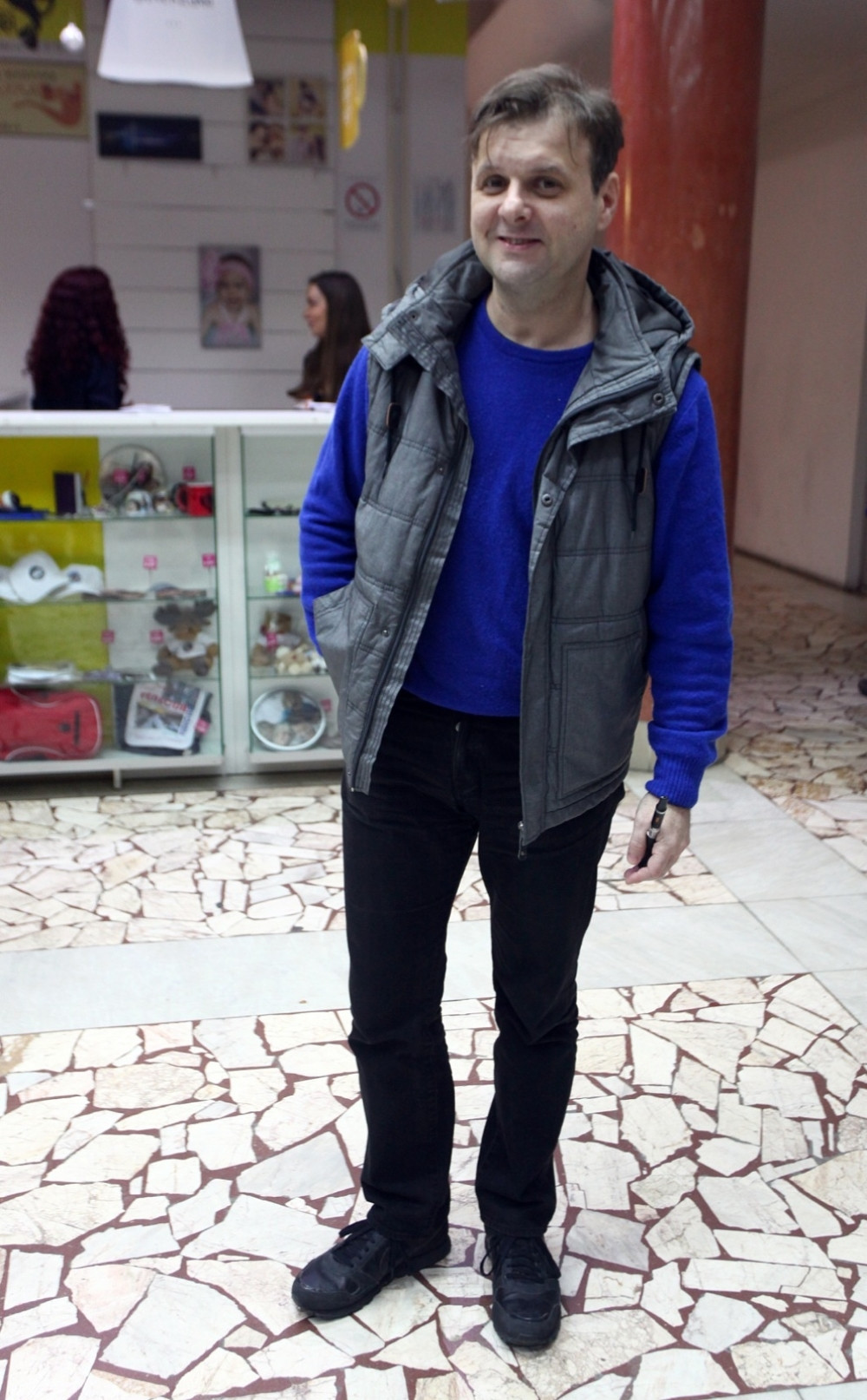 Poznati pevač u stanu zatekao OVO! (FOTO)