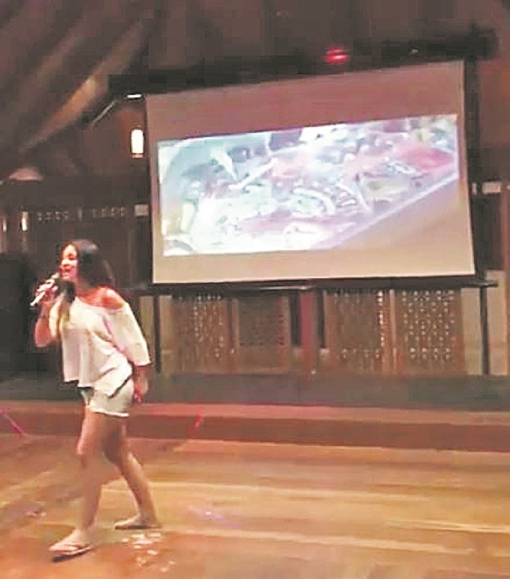 Kaća na Maldivima slavila premijeru