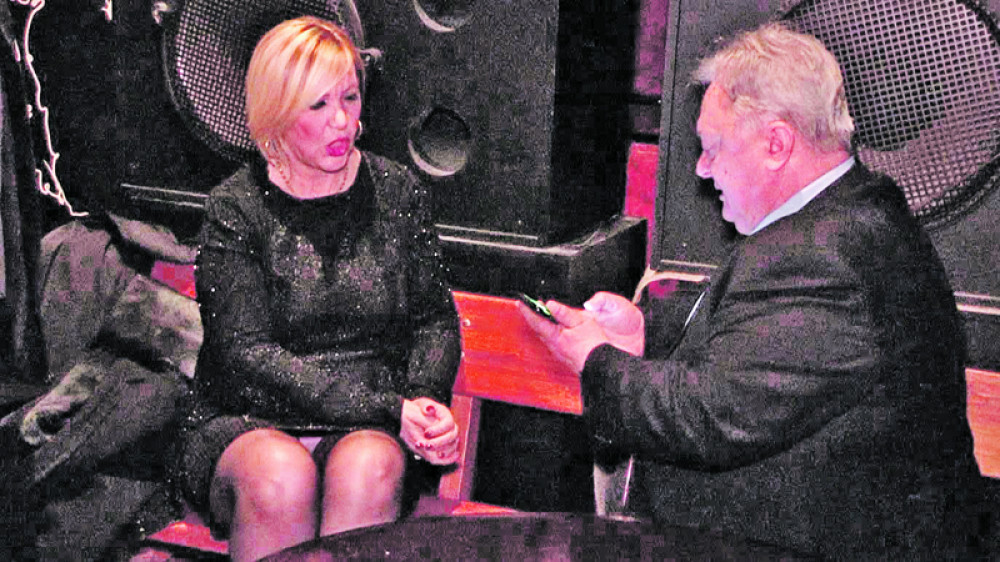 I Merimi sevnule bele gaćice! (VIDEO)