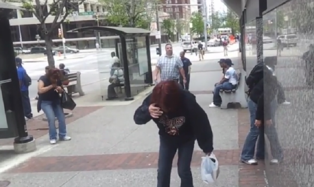 Zombi na ulicama Amerike! (VIDEO)