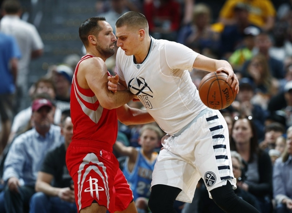 Jokić odličan i pored sudijske nepravde