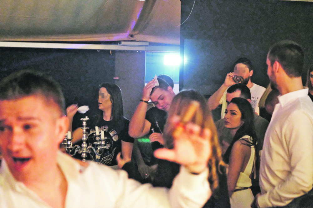 Brenin sin na provod spiskao 63.000 dinara