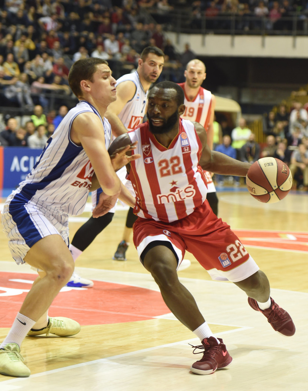 Zvezda lako do 1:0 protiv Budućnosti