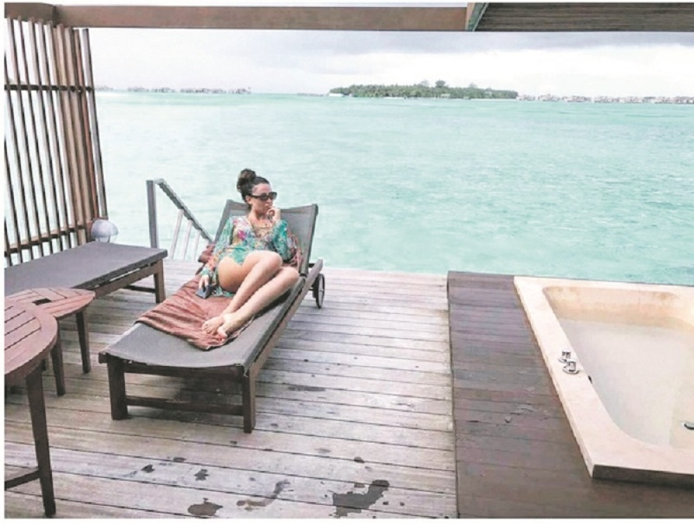 Katarina zavodi golim nogama