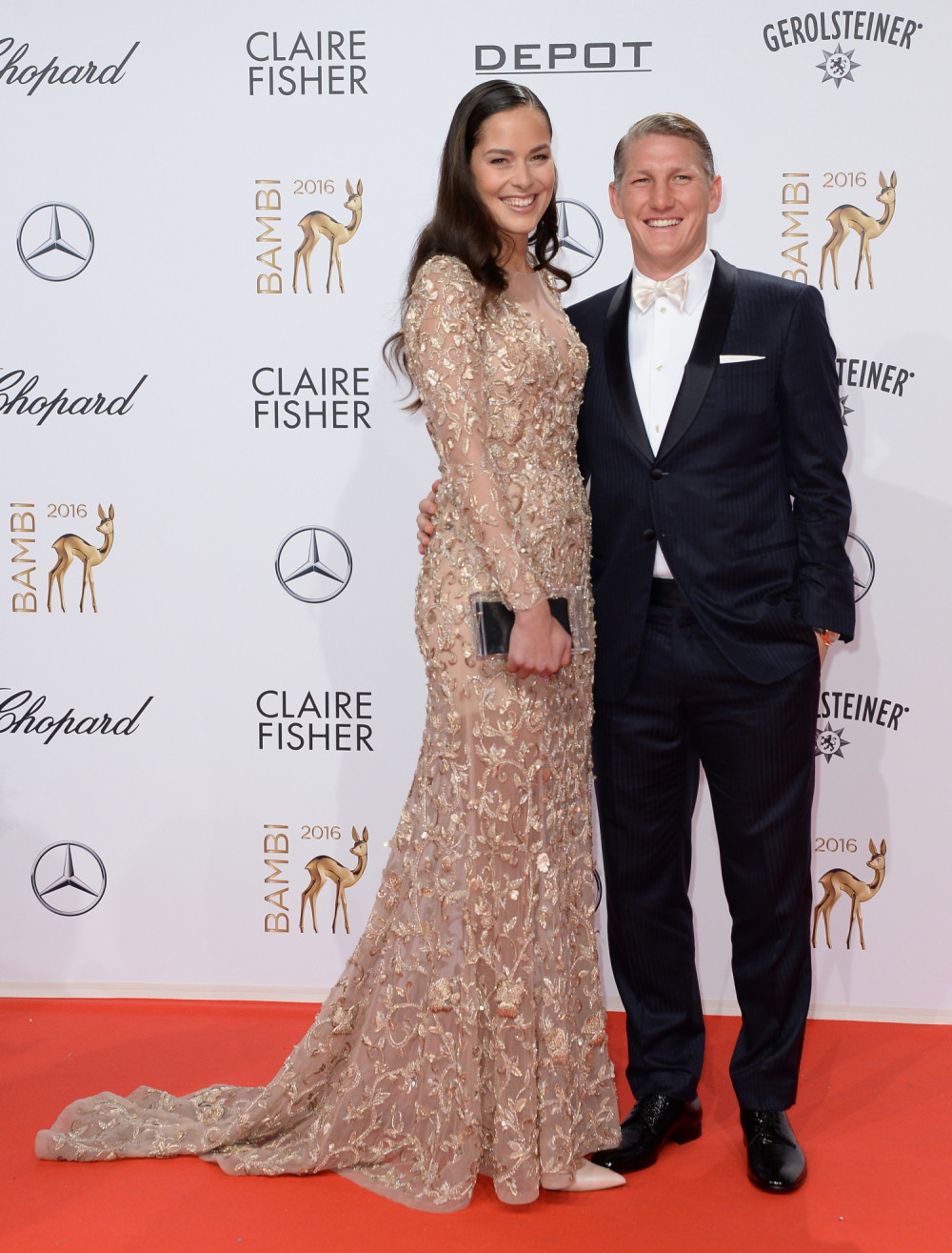 Kao sav normalan svet! Pogledajte kako su najpoznatiji srpski sportisti dočekali Novu godinu! (FOTO)