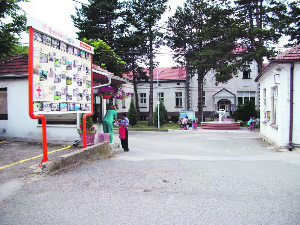 Tehničar pipkao moju golu ženu!