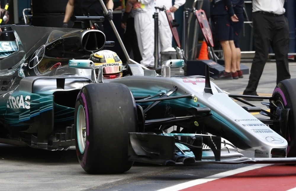 Hamiltonu prvi pol u sezoni