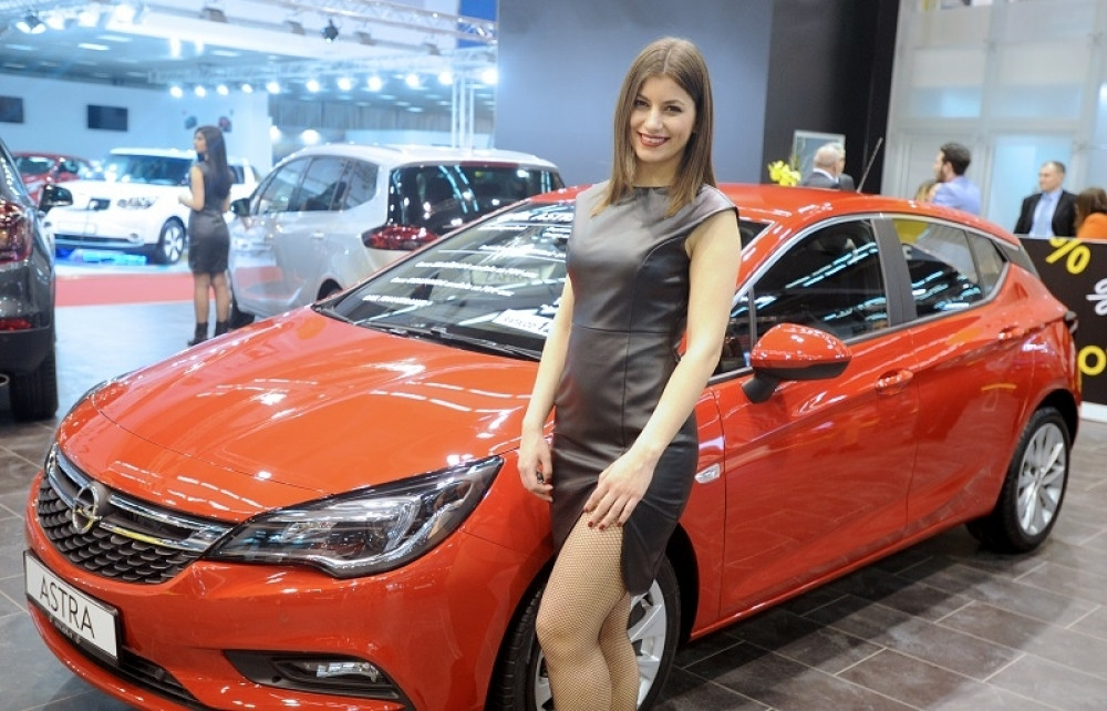 Sajam automobila počeo izuzetno uspešno! (FOTO)