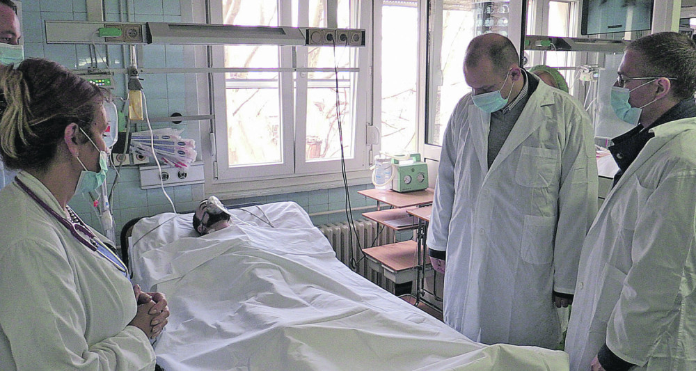 Vučić: Tragovi krvi vode do napadača