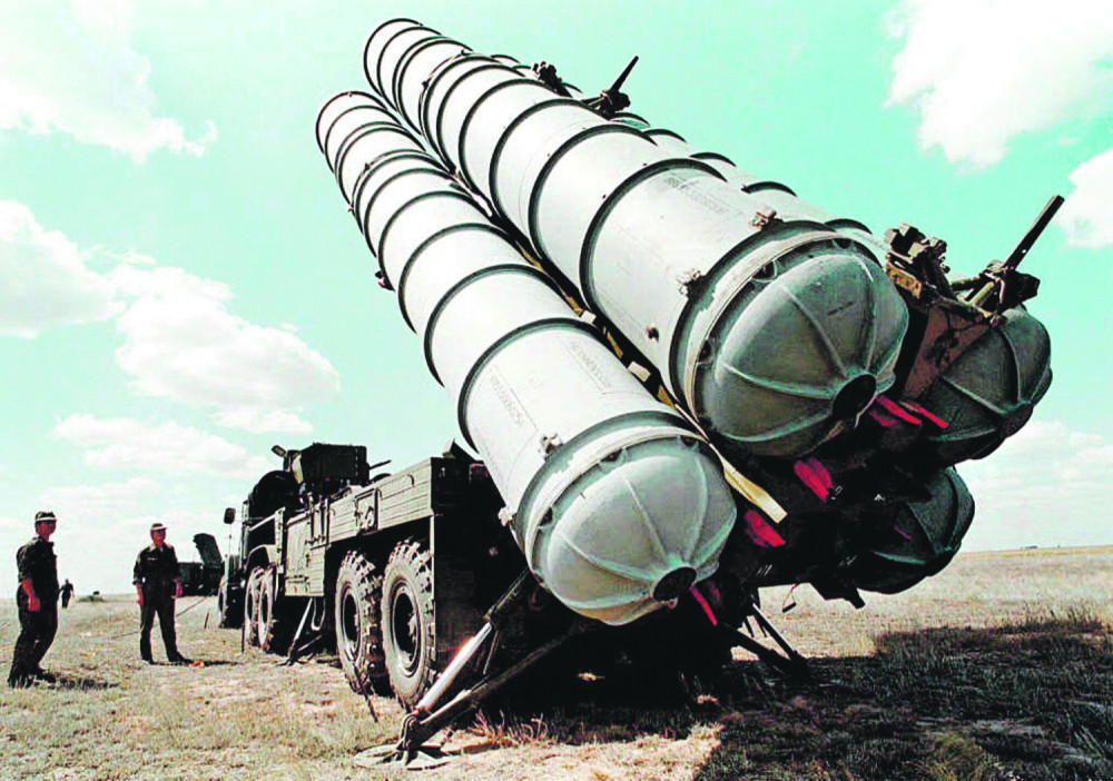 Peskov: Razmatramo prodaju S 300 Srbiji!