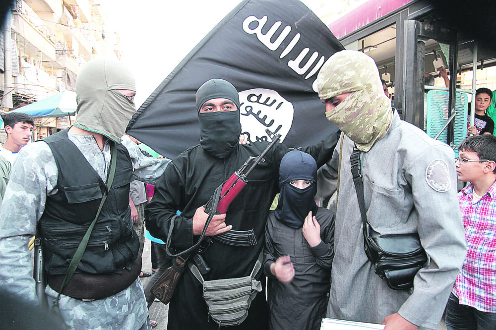 ISIS čudovišta naterala majku da pojede sina (1)