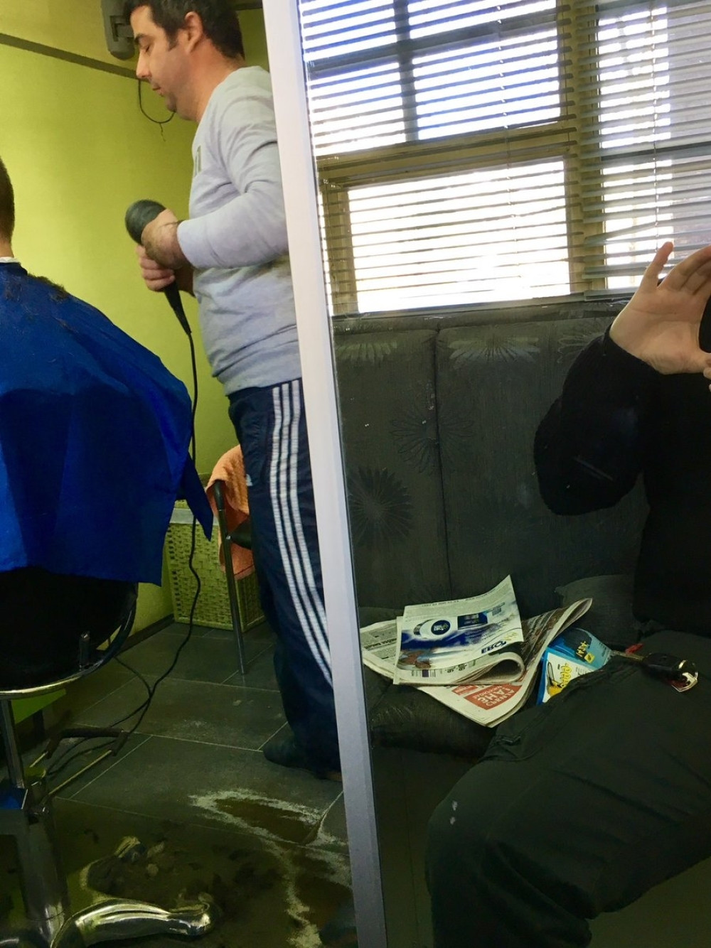 Janković na šišanju! (FOTO)