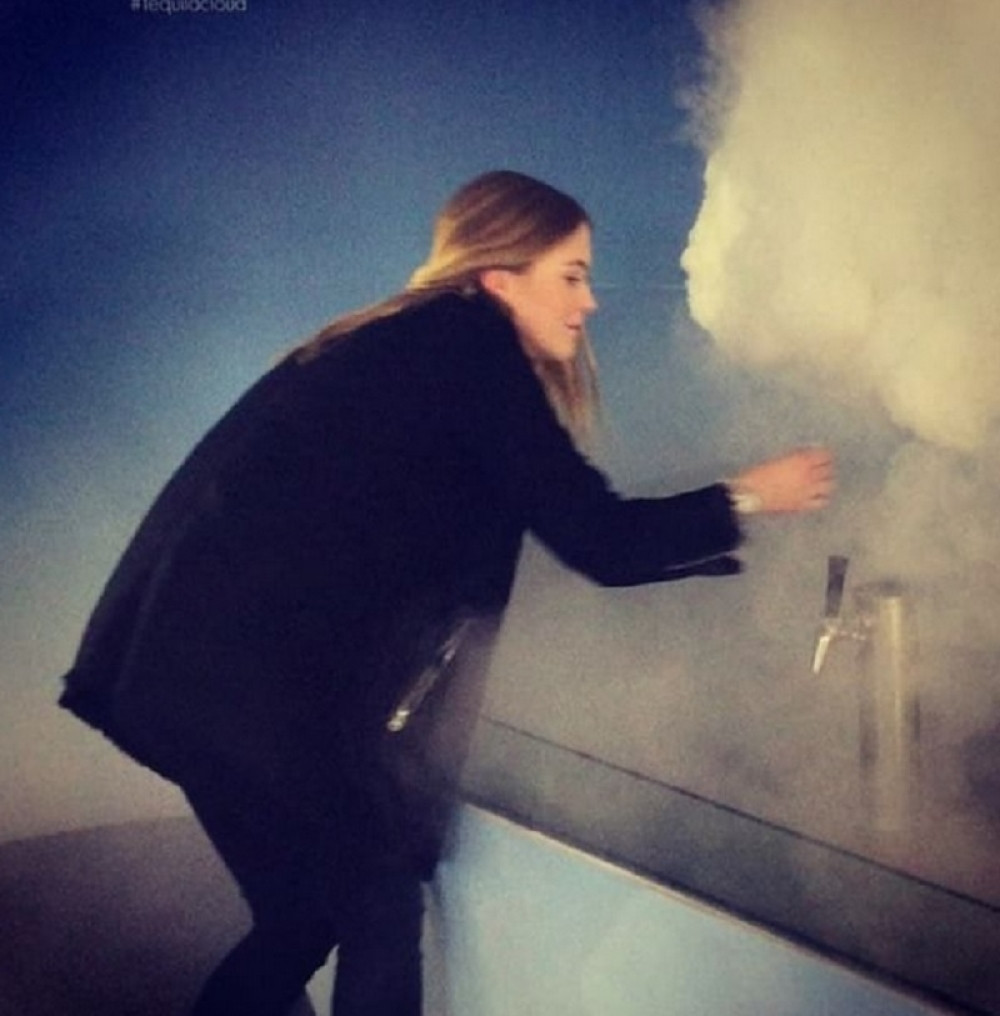 Napravili oblak iz kog pada tekila! (VIDEO)