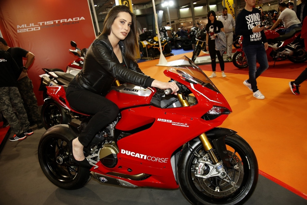 Merkaju limuzine, pazare do 15.000 €