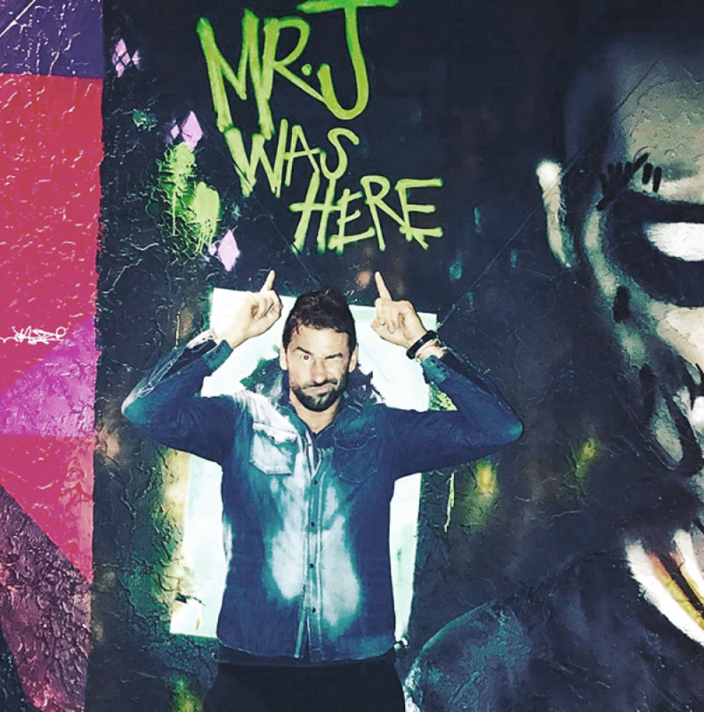 Jarić lumpuje po Beogradu