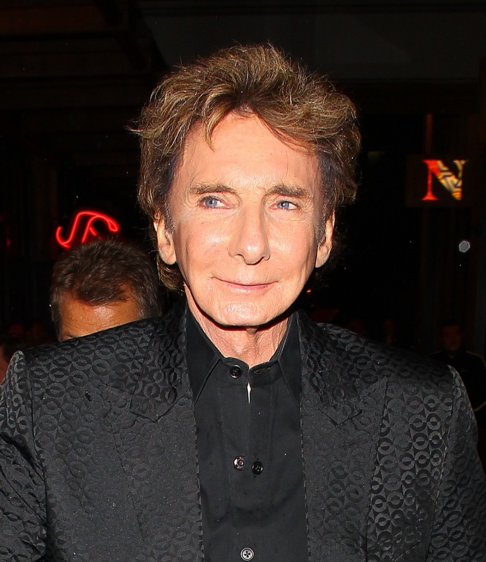 Legendarni pevač priznao da je gej!