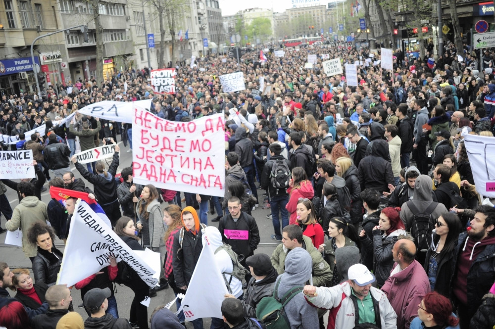 Studenti ponovo na ulicama (FOTO + VIDEO)