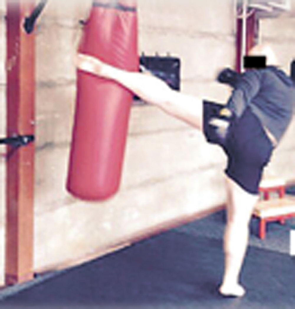 Pucano na MMA borca i biznismena u Zemunu