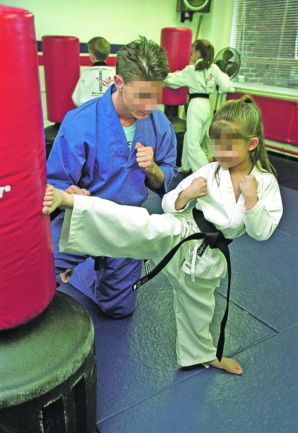 Trener karatea pipkao učenicu!