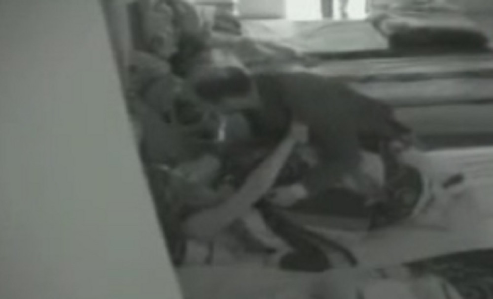 Mili i Goca u krevetu! (VIDEO)