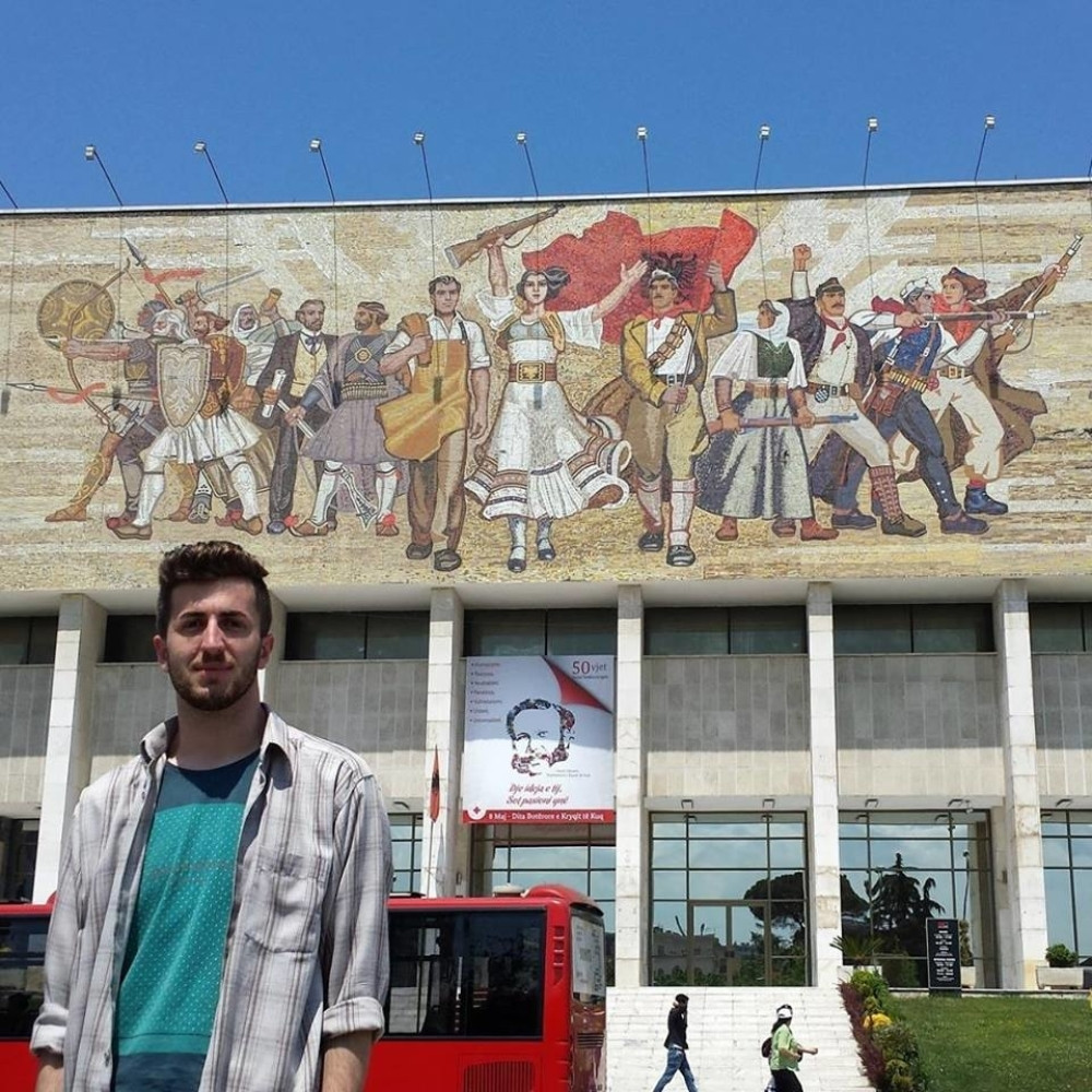 Tačijev pulen došao u Beograd da ruši Vučića!