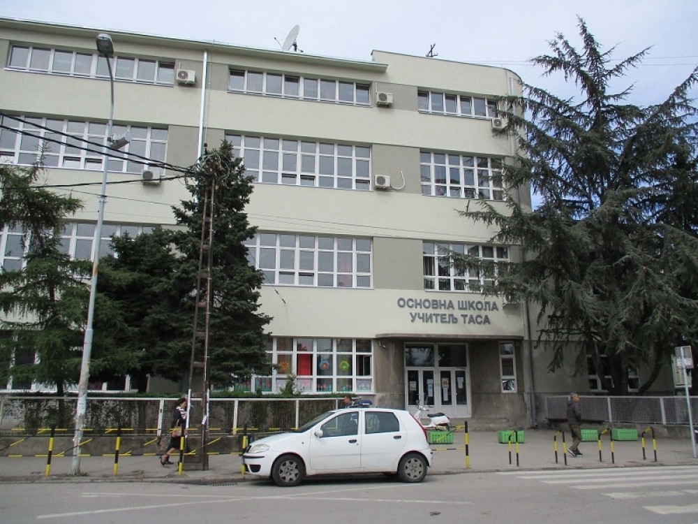 Popila otrov zbog trojke iz matematike!