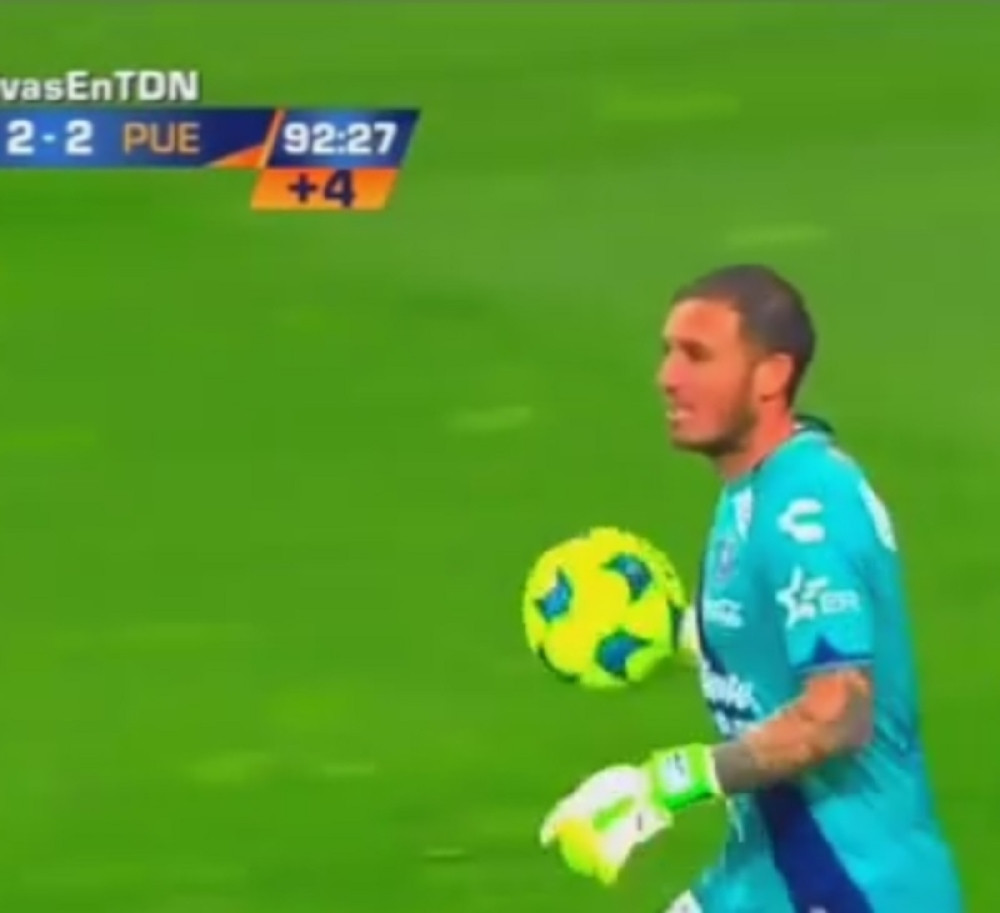 Plakaćete od smeha posle ovog gola (VIDEO)