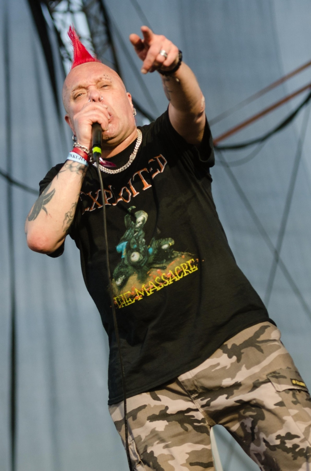 Pevač kultnog benda doživeo infarkt!