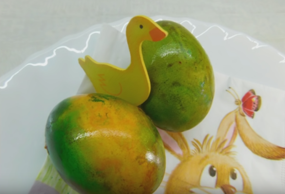 Tri super načina da ofarbate jaja! (VIDEO)