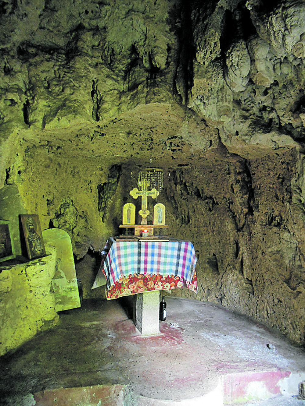 Snežana u manastiru izlečila rak