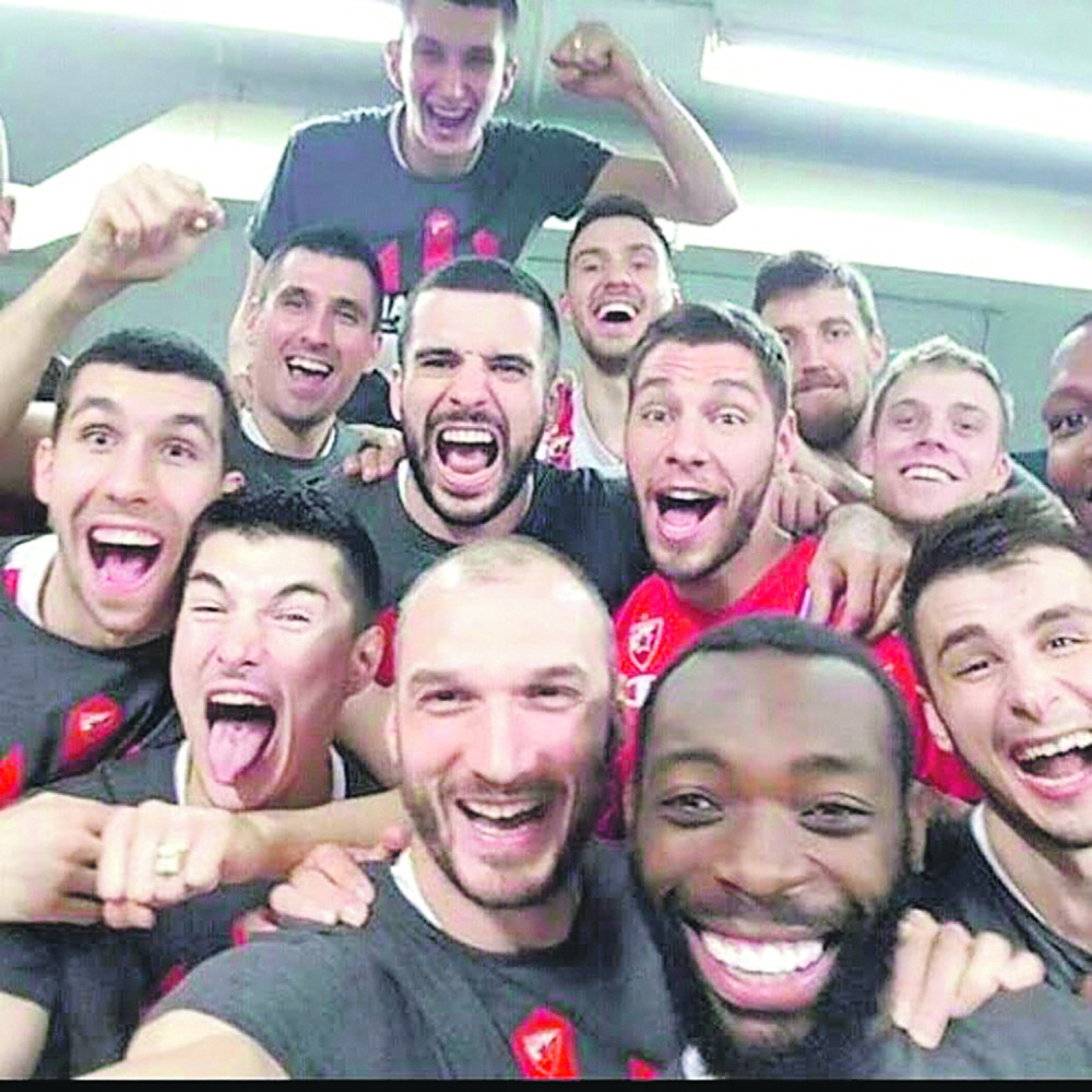 Mi smo prava družina prstena!