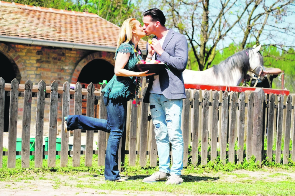 Daće bog da sledeći Uskrs slavimo sa bebom!