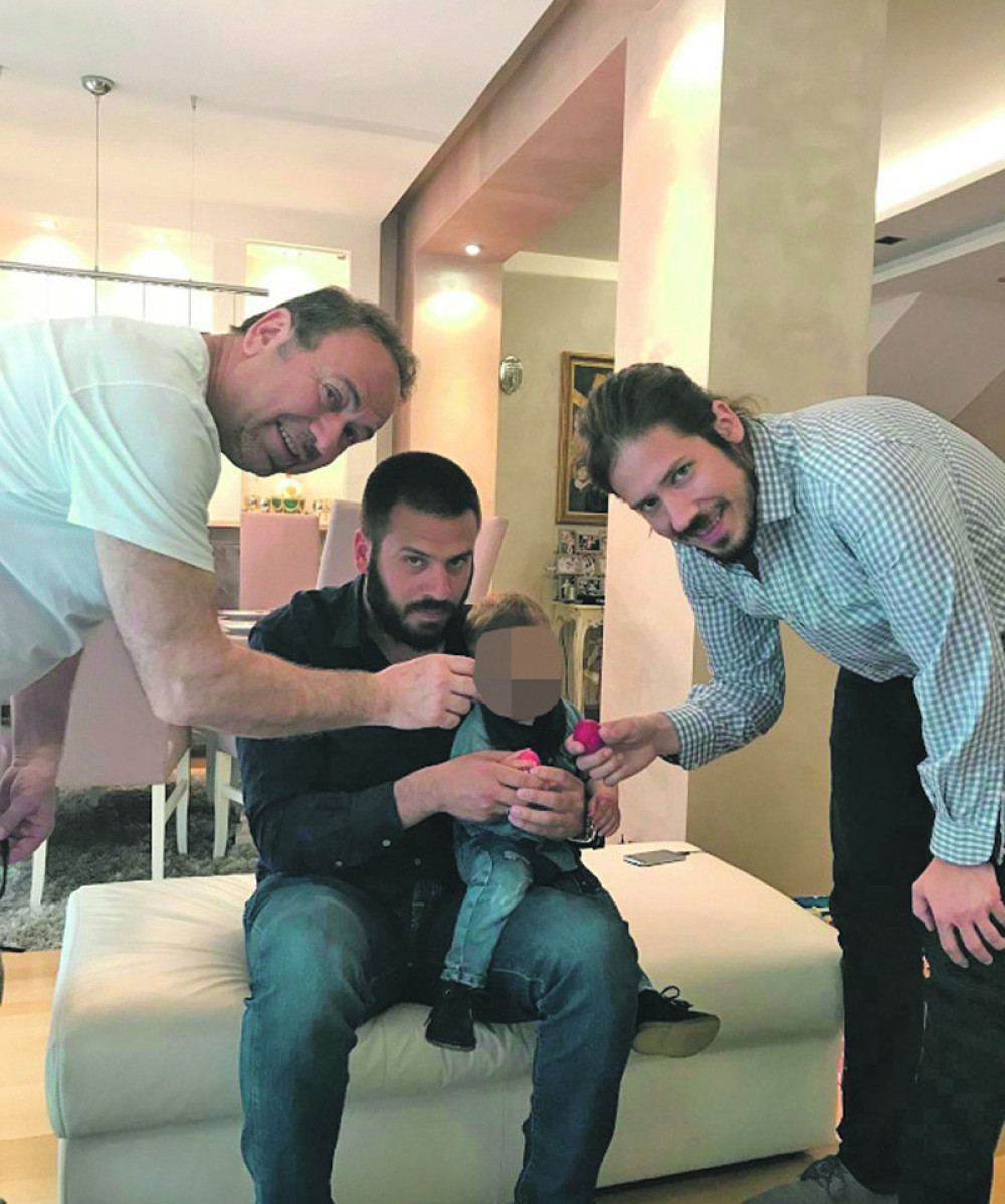 Marinko okupio sinove za Uskrs!