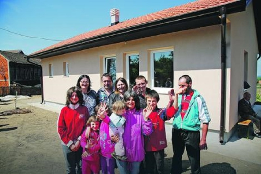 Slavimo Uskrs uz struju i vodu!