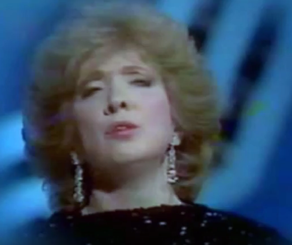 Pevala, a sve je u njoj plakalo!