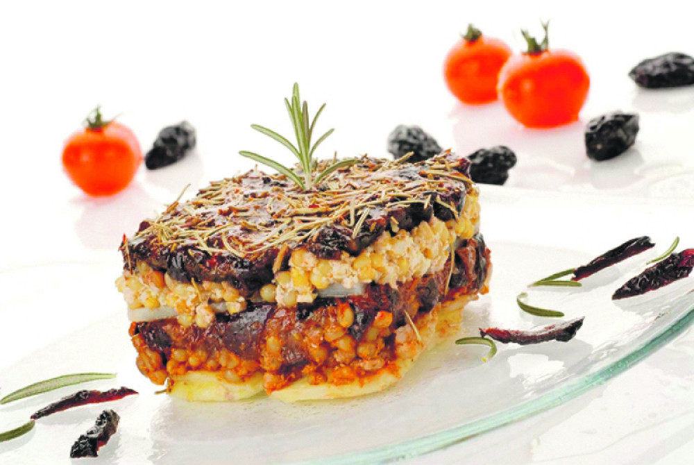 Musaka sa suvim šljivama