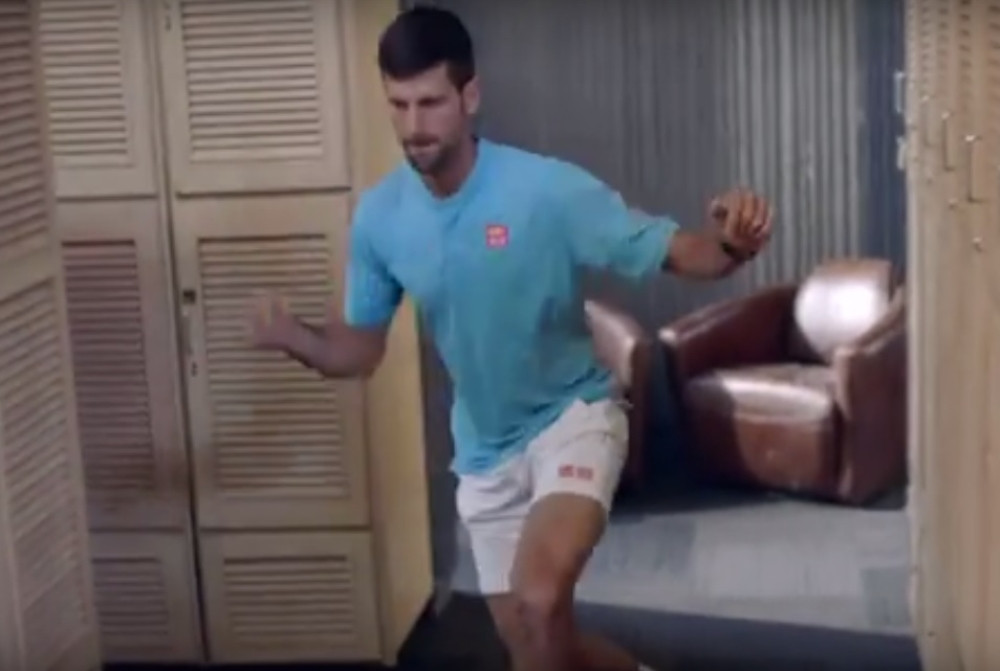 Nole luduje po svlačionici (VIDEO)