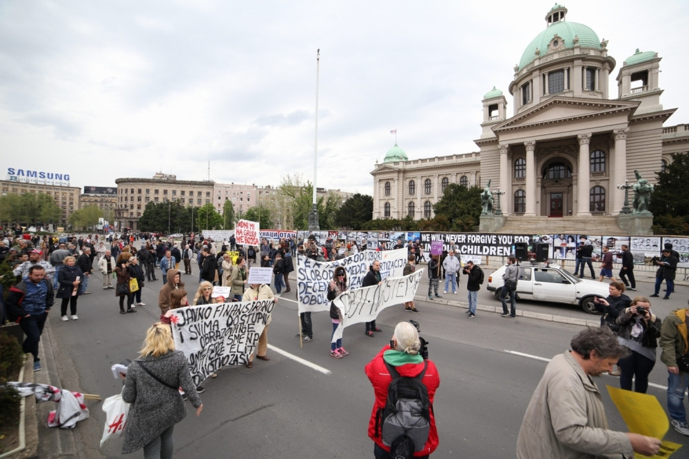 Novi protesti "Protiv diktature" (FOTO + VIDEO)