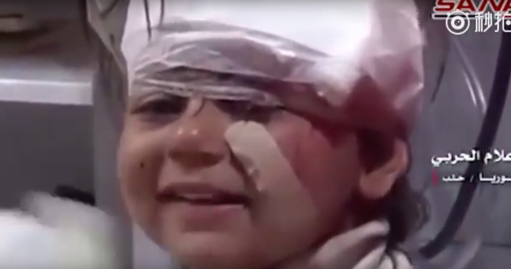 U paklu rata ovaj anđeo ima volje da se nasmeje (FOTO)