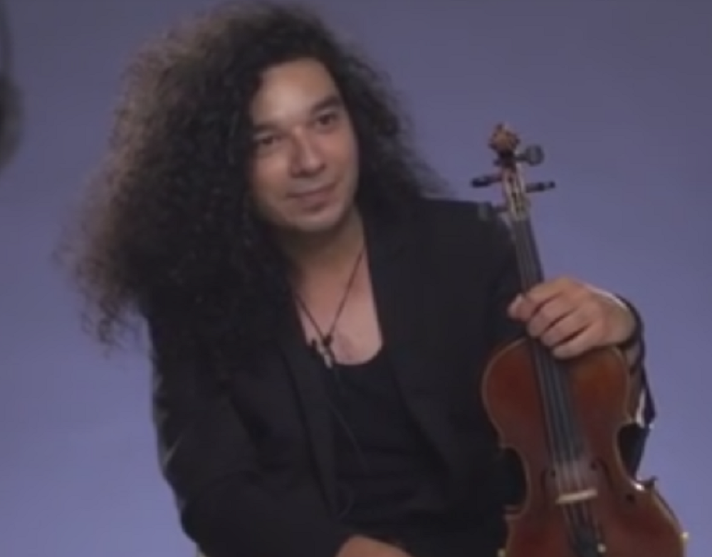 Naš violinista doživeo nesreću!