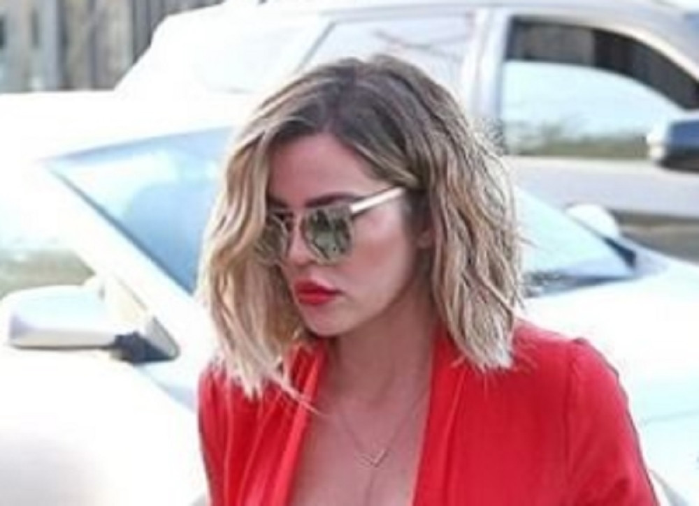 Starleta prošetala modrice na nogama (FOTO)