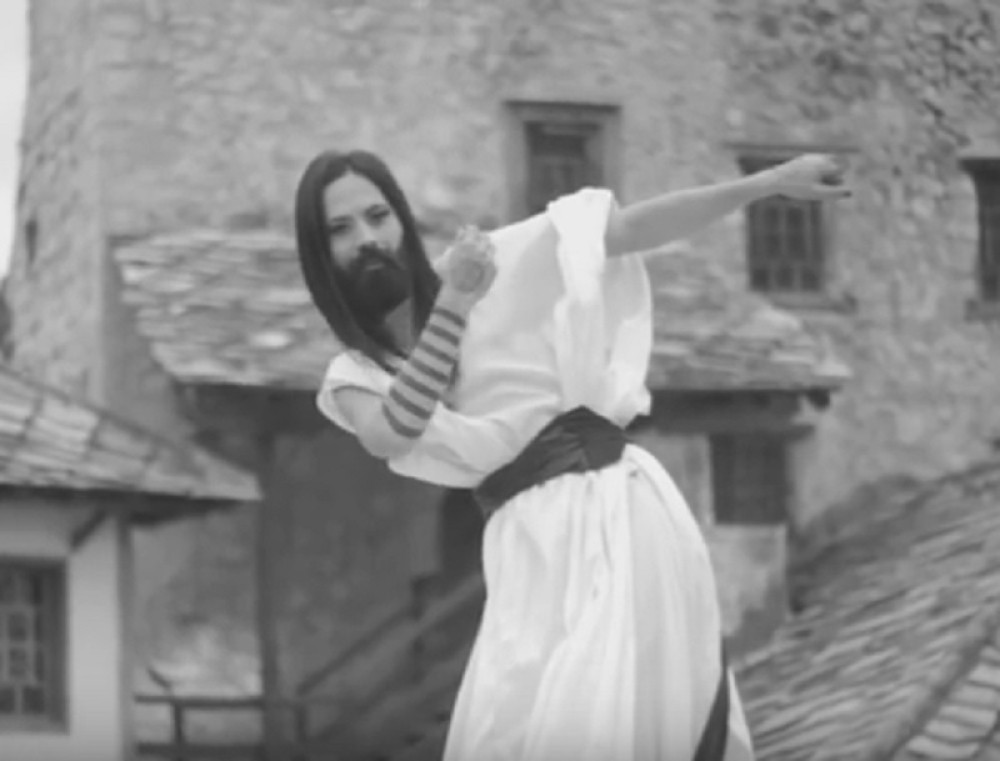 Božo odlučio da se oženi muškarcem!