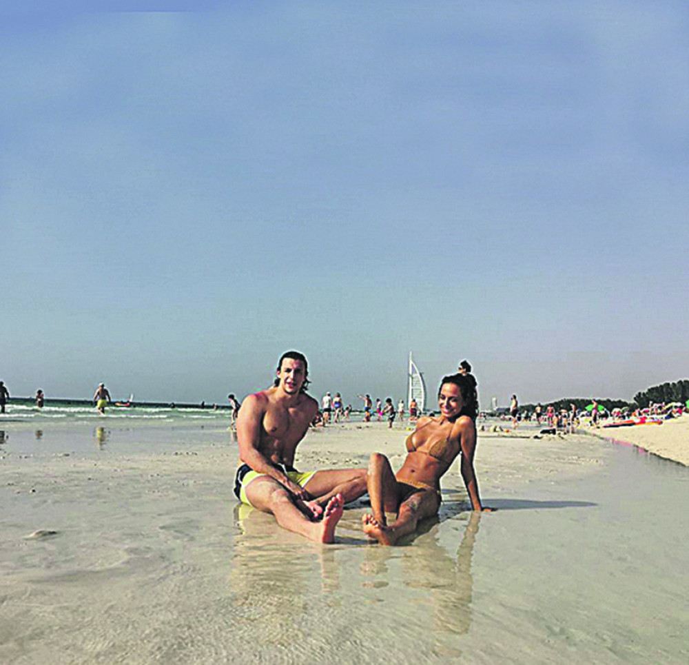 Editu dečko odveo u Dubai