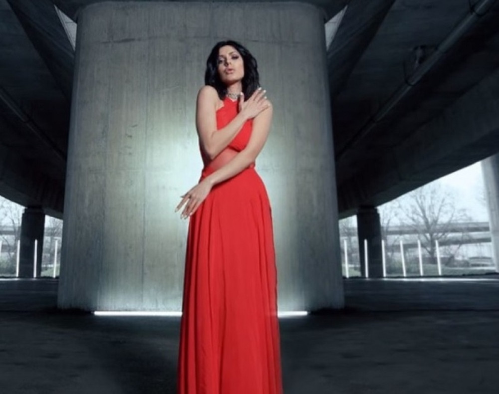 Naša popularna pevačica nakon 15 godina karijere snima FILM O SEBI! Otkriće sve svoje TAJNE!