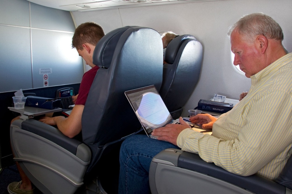 U avion više ne smeju ni laptop ni tablet?