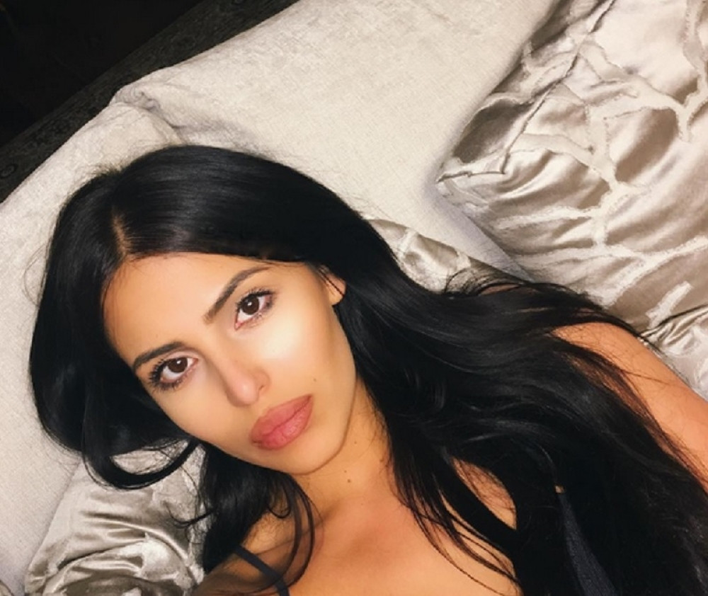 Anastasija objavila provokativne fotke iz kreveta!